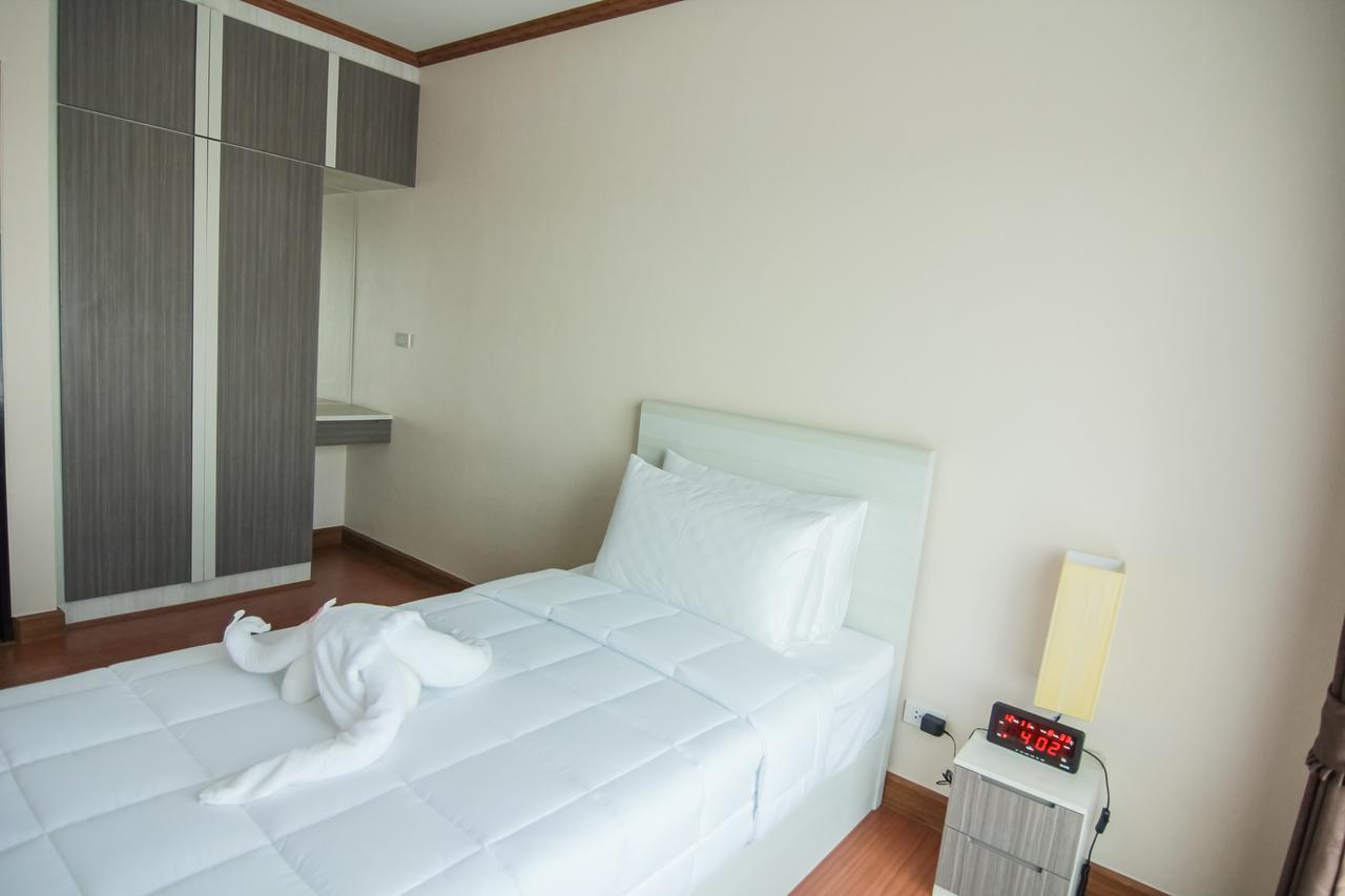 Tada Condotel Buriram Exterior foto